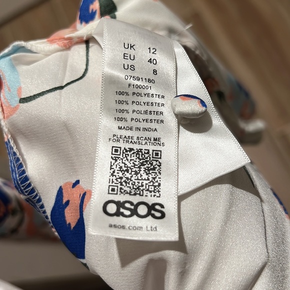 ASOS DESIGN pleated midi dress long sleeve - Picture 8 of 9